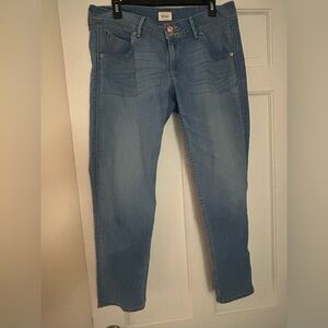 Hudson Collin flap skinny crop jeans size 32. Worn a handful of times.